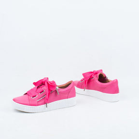 Jovial Sneaker