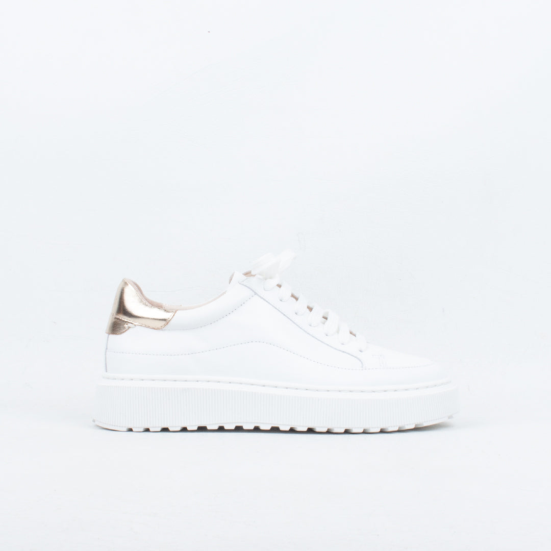 Laela Sneaker