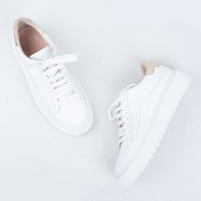 Laela Sneaker