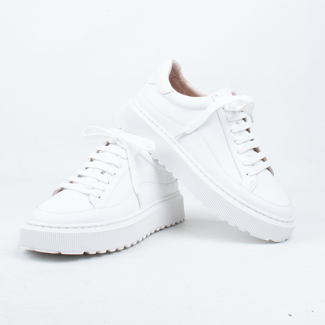 Laela Sneaker