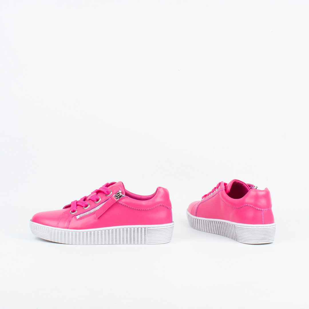 Ginny Sneaker