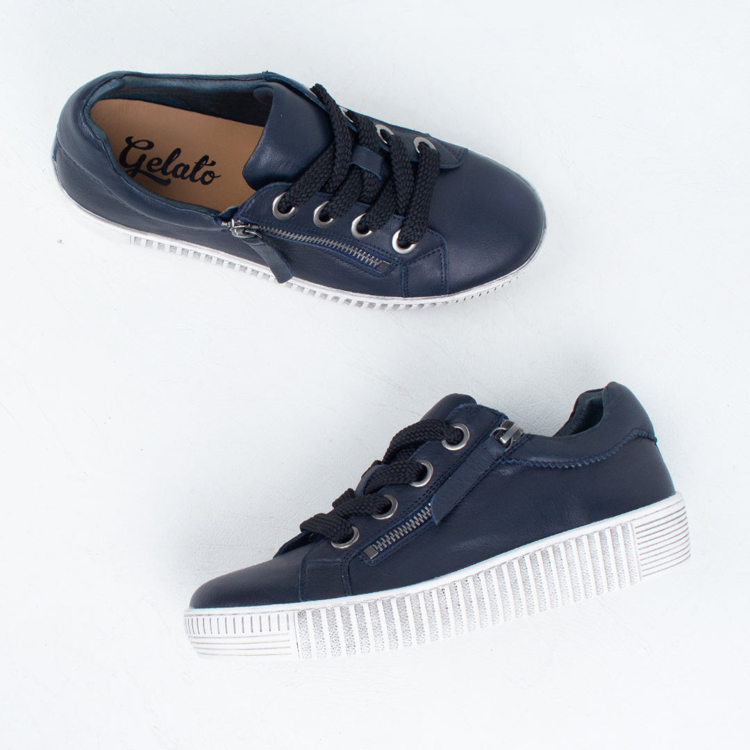 Ginny Sneaker