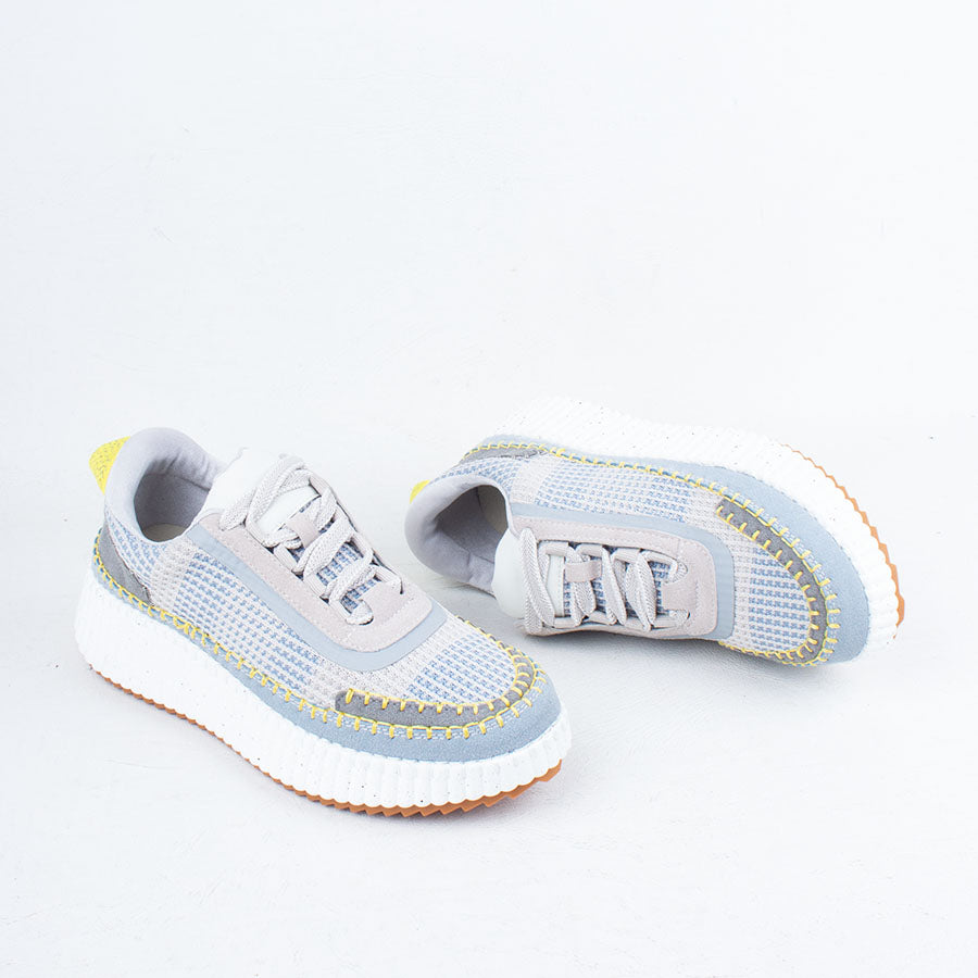 Stella Sneaker