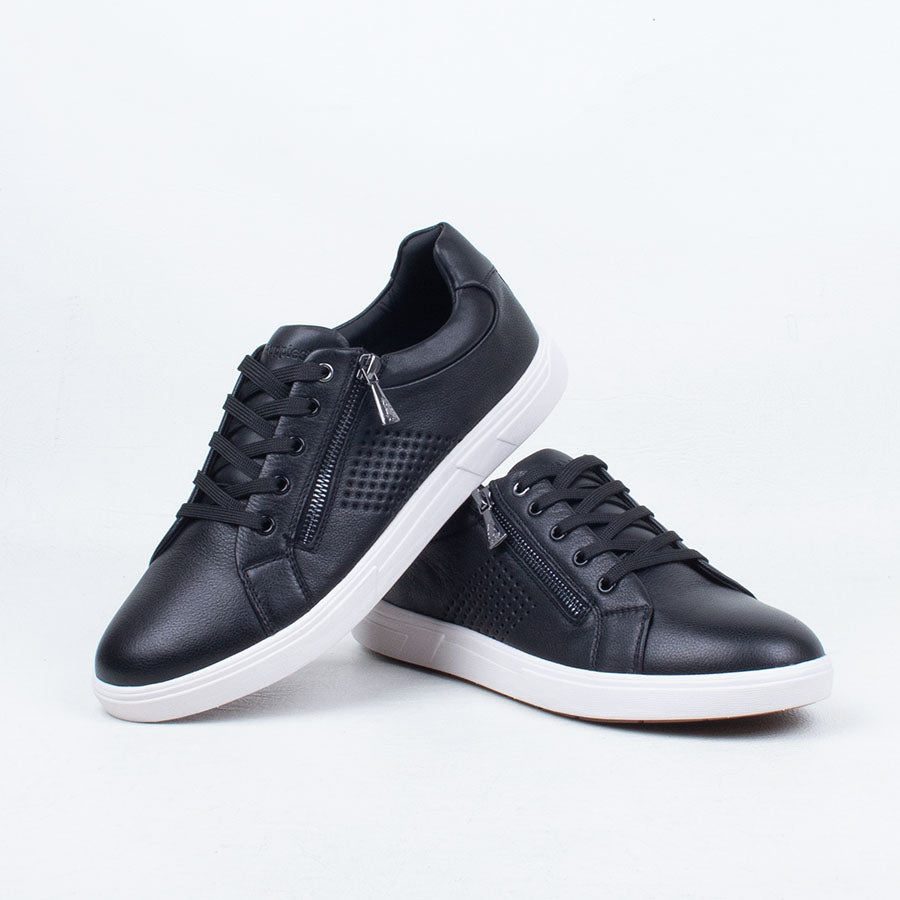 Nimbus Sneaker