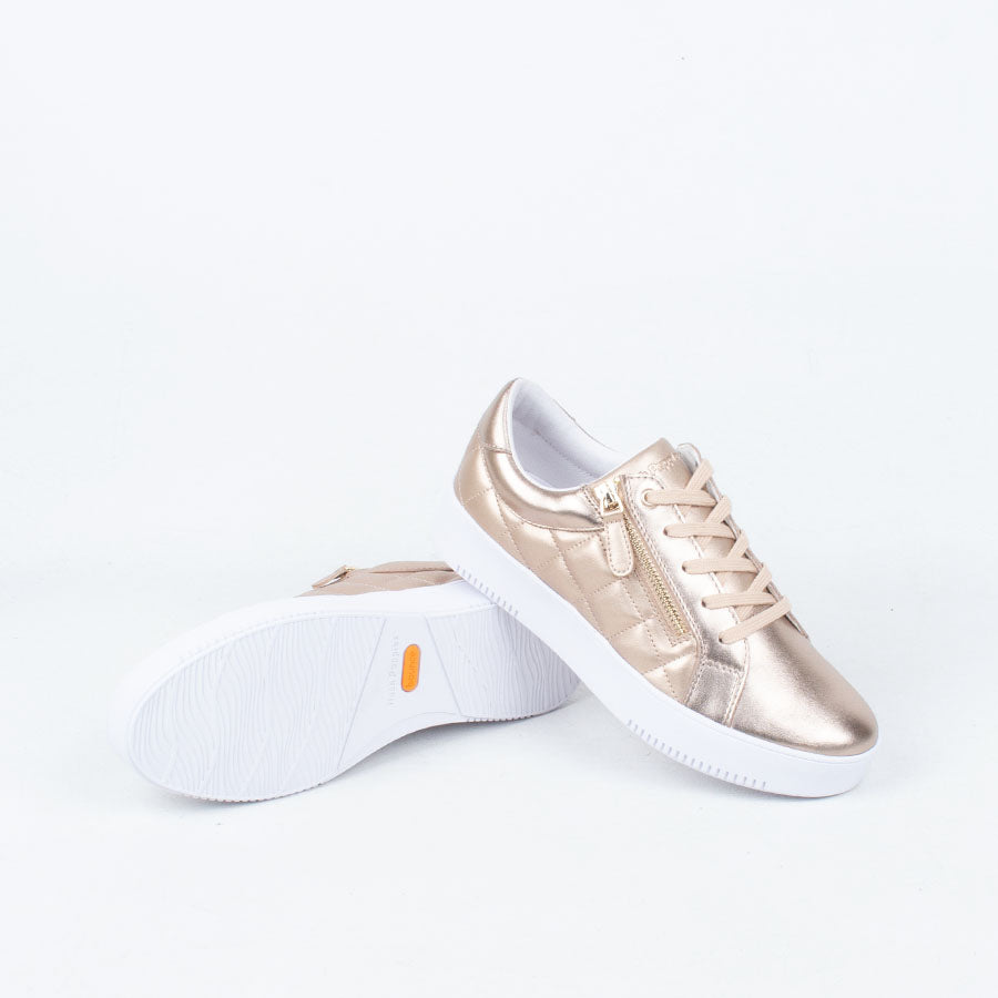 Value Sneaker