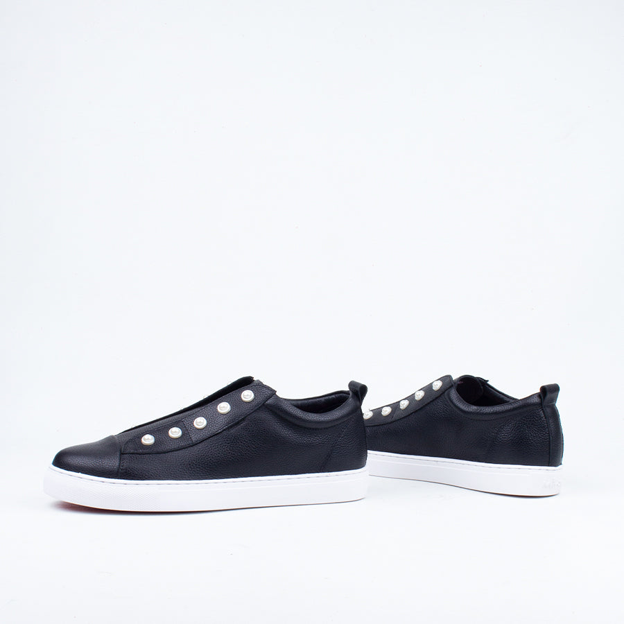 Pearla Pearl Sneaker