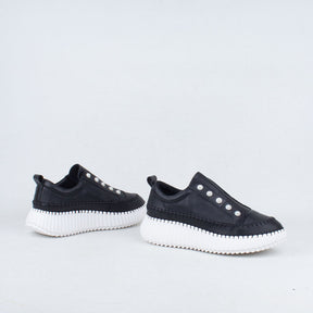 Pearlzie Sneaker