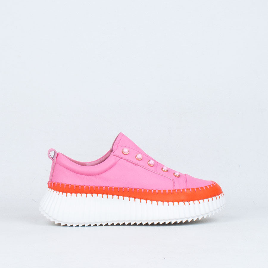 Pearlzie Sneaker