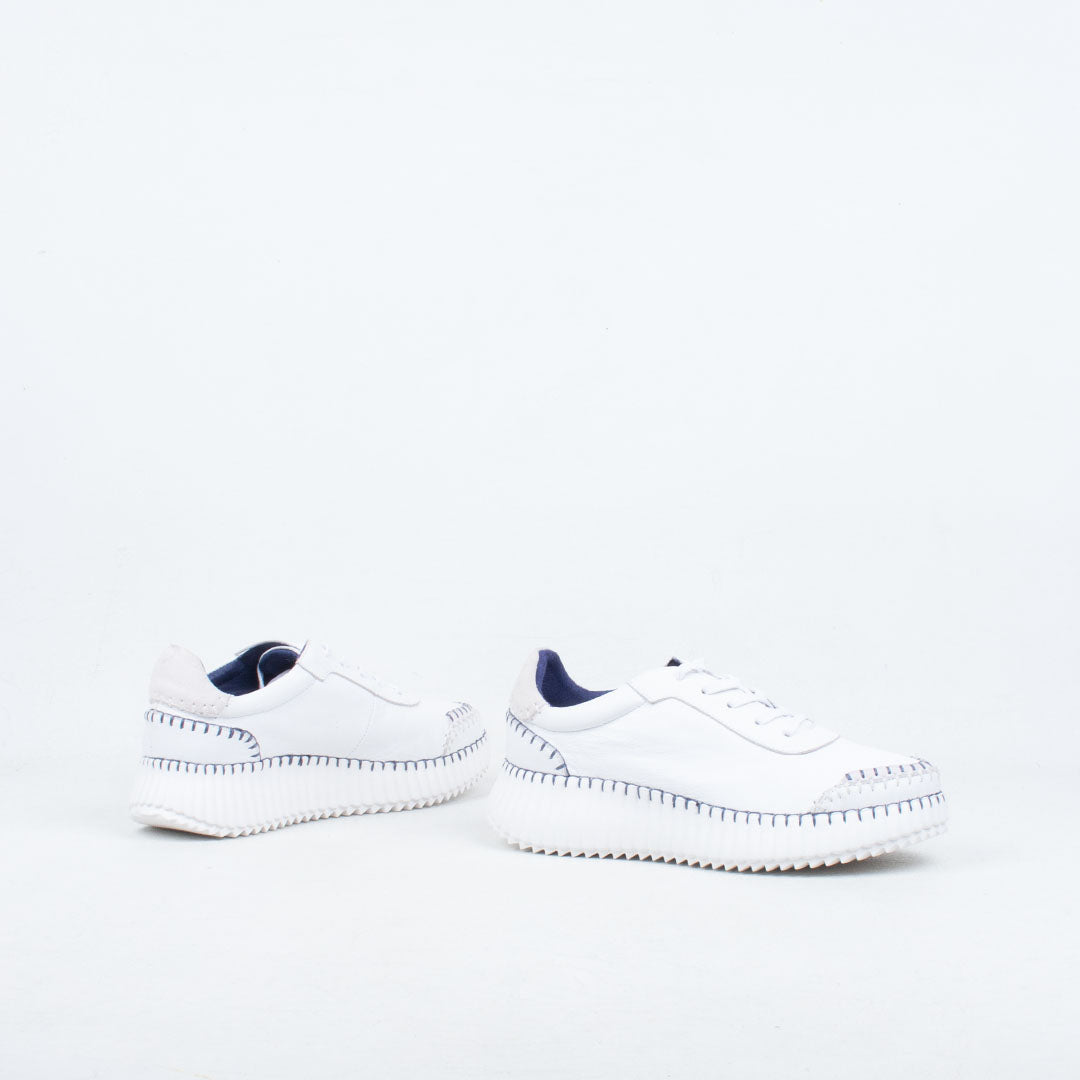 Rizz Sneaker