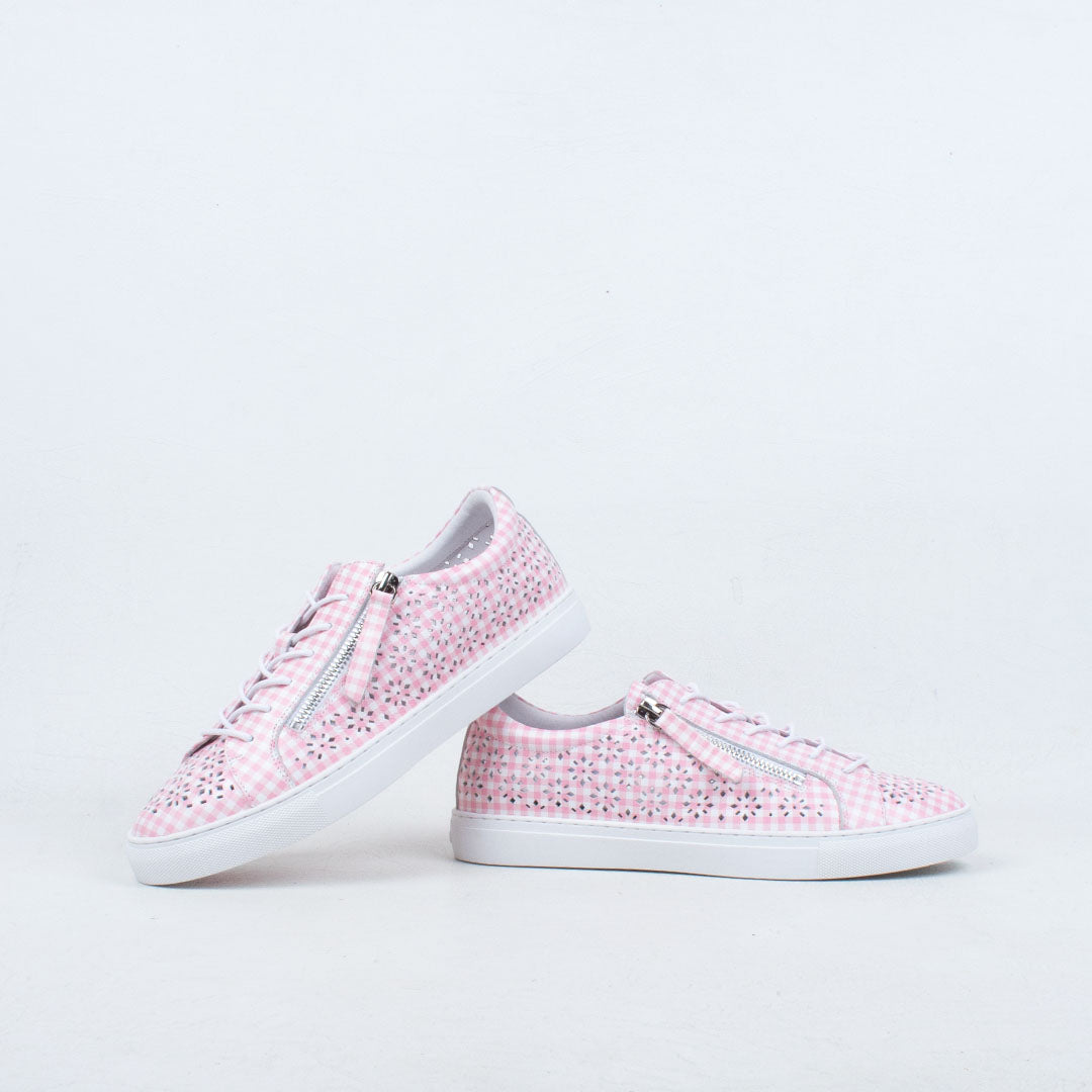 Zip Band Perf Sneaker