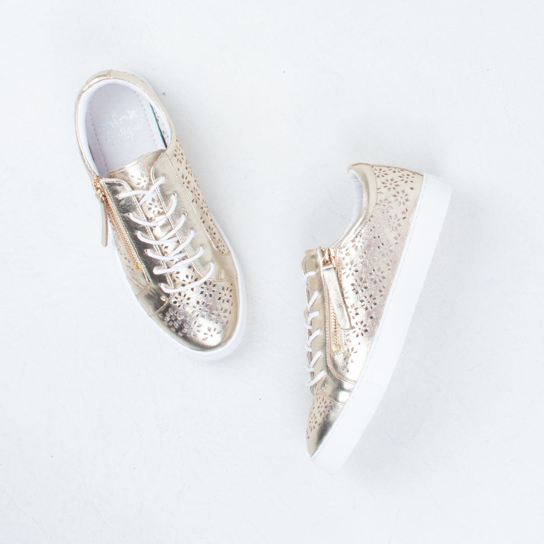 Zip Band Perf Sneaker