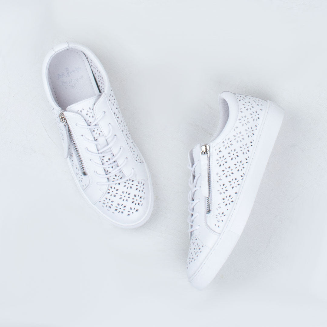 Zip Band Perf Sneaker