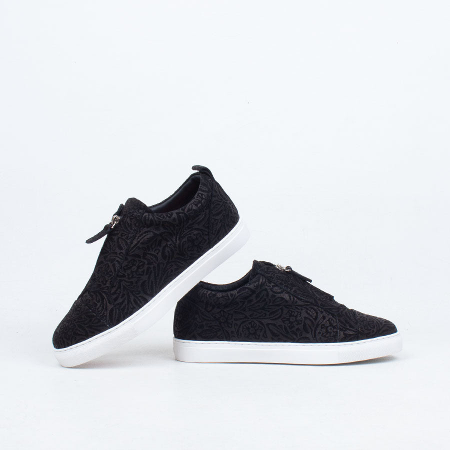 Zoe Sneaker