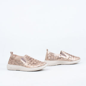 Pia Slip On