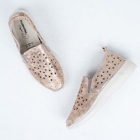 Pia Slip On