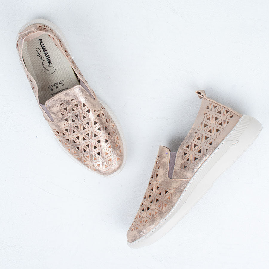 Pia Slip On