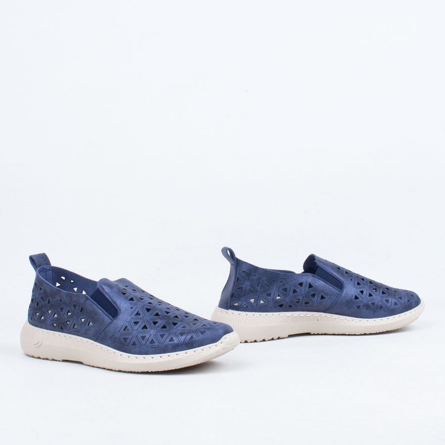 Pia Slip On