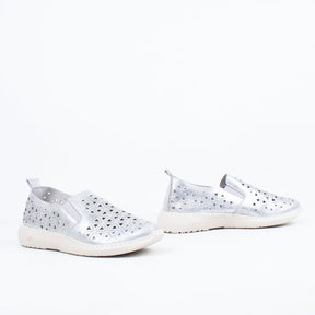 Pia Slip On