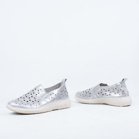 Pia Slip On