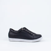 Tommie Sneaker