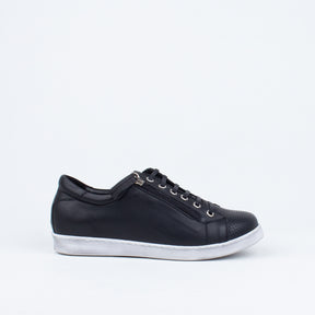 Tommie Sneaker
