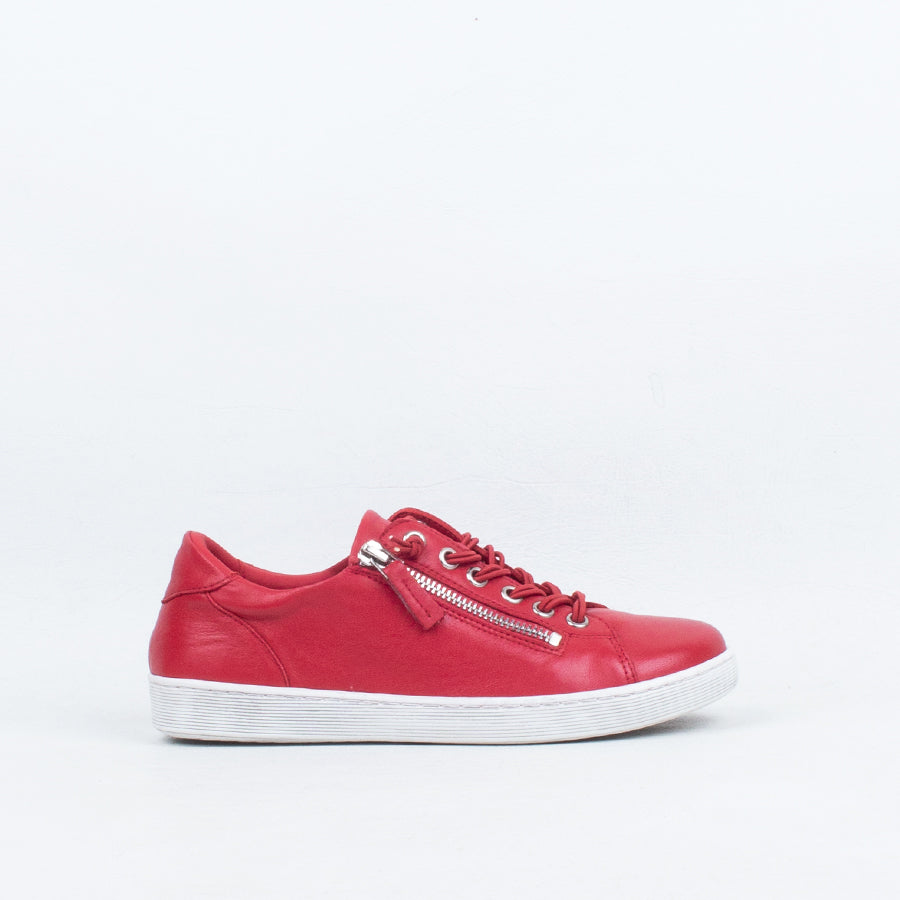 Temi Sneaker