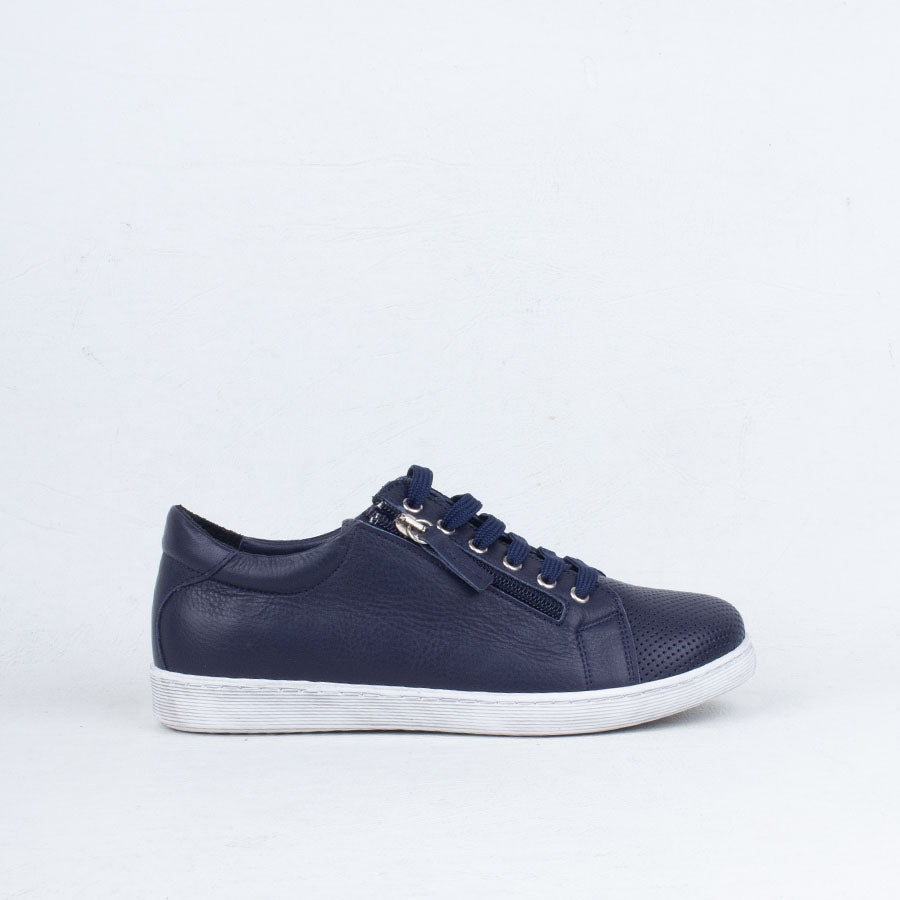Tommie Sneaker