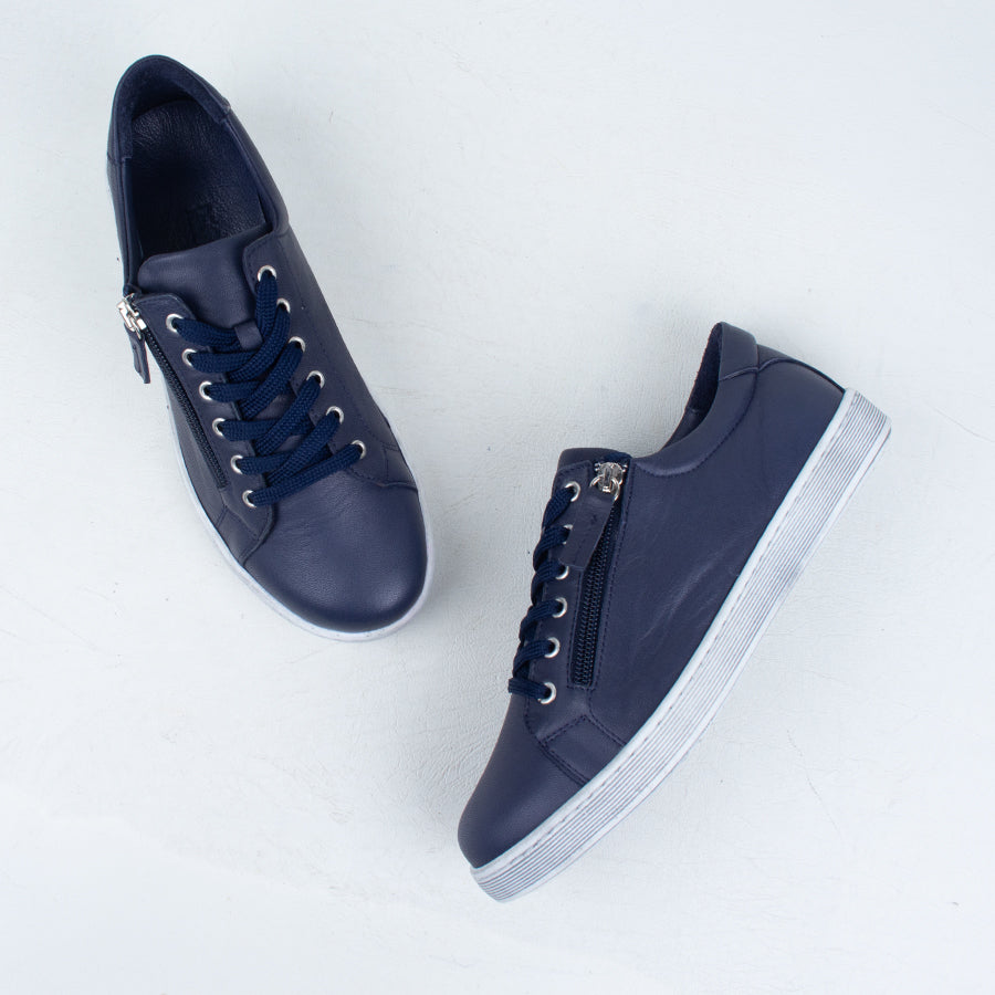Tommie Sneaker