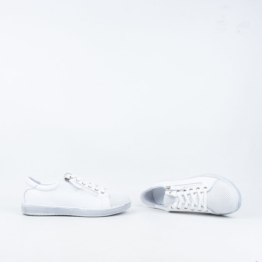 Tommie Perf Sneaker