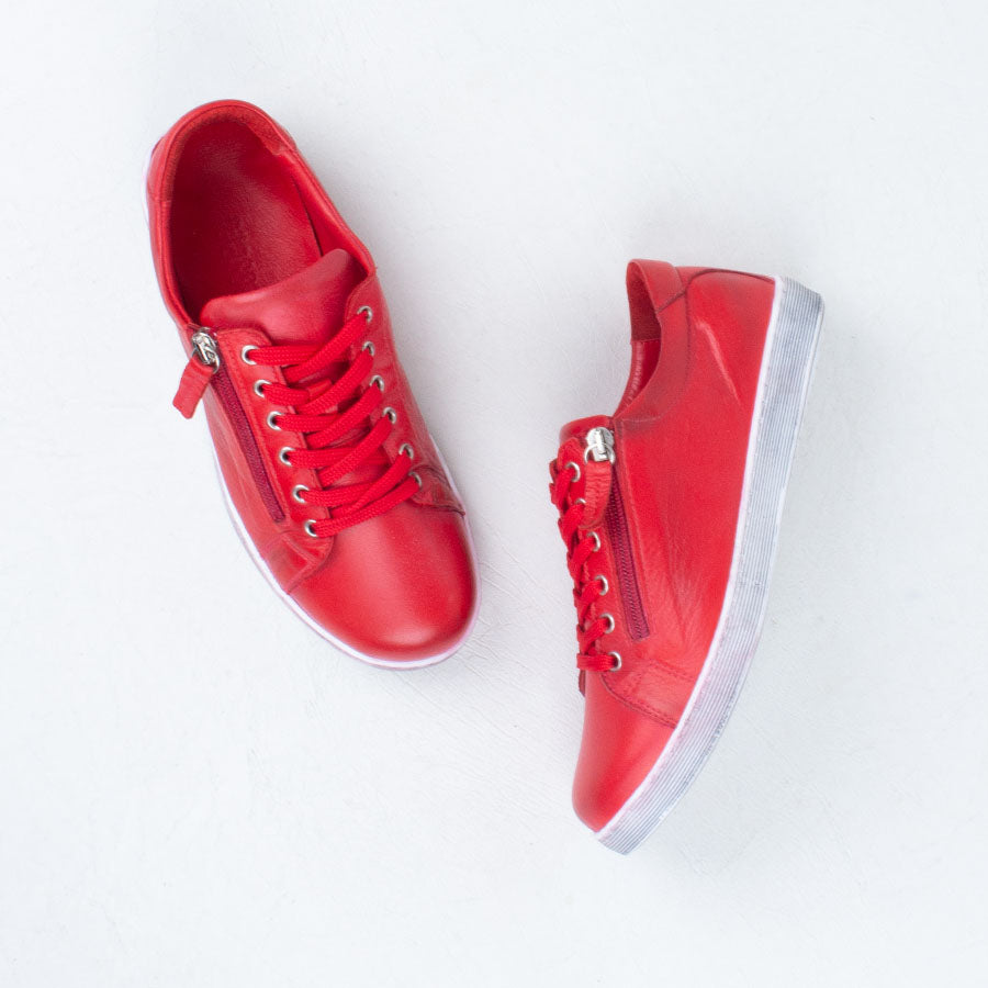 Tommie Sneaker