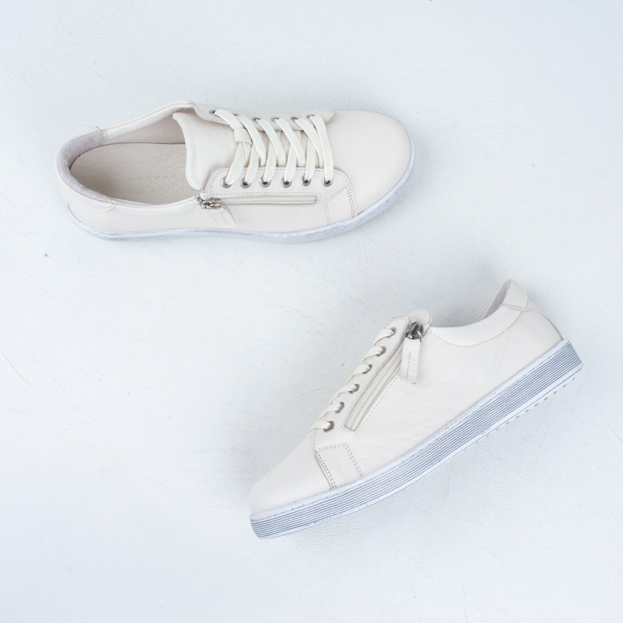 Tommie Sneaker