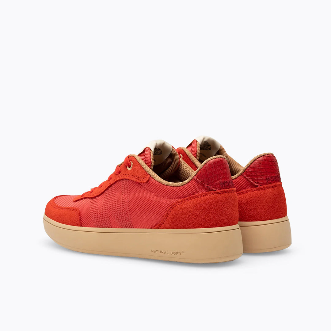 Line Sneaker