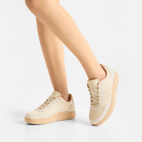 Line Sneaker