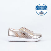 Shovo Sneaker