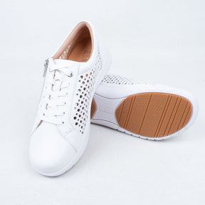 Shovo Sneaker