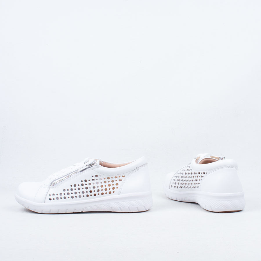 Shovo Sneaker