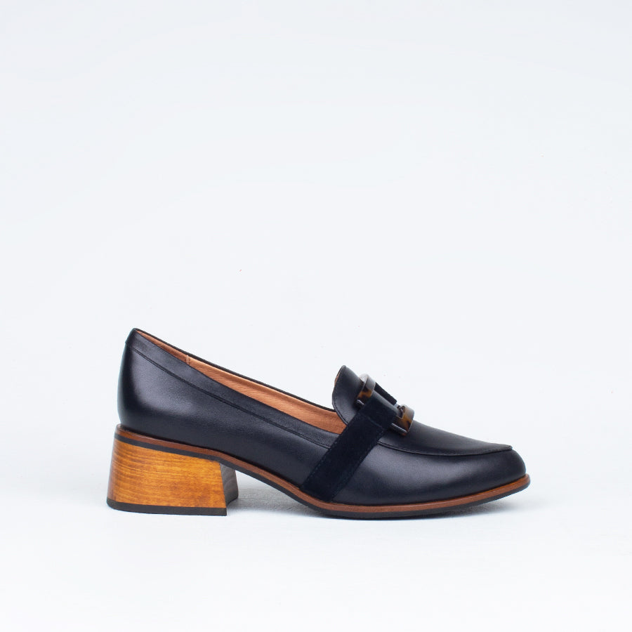 Antic Loafer