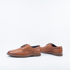 Quest Lace Up