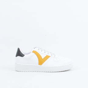 Venicia Sneaker